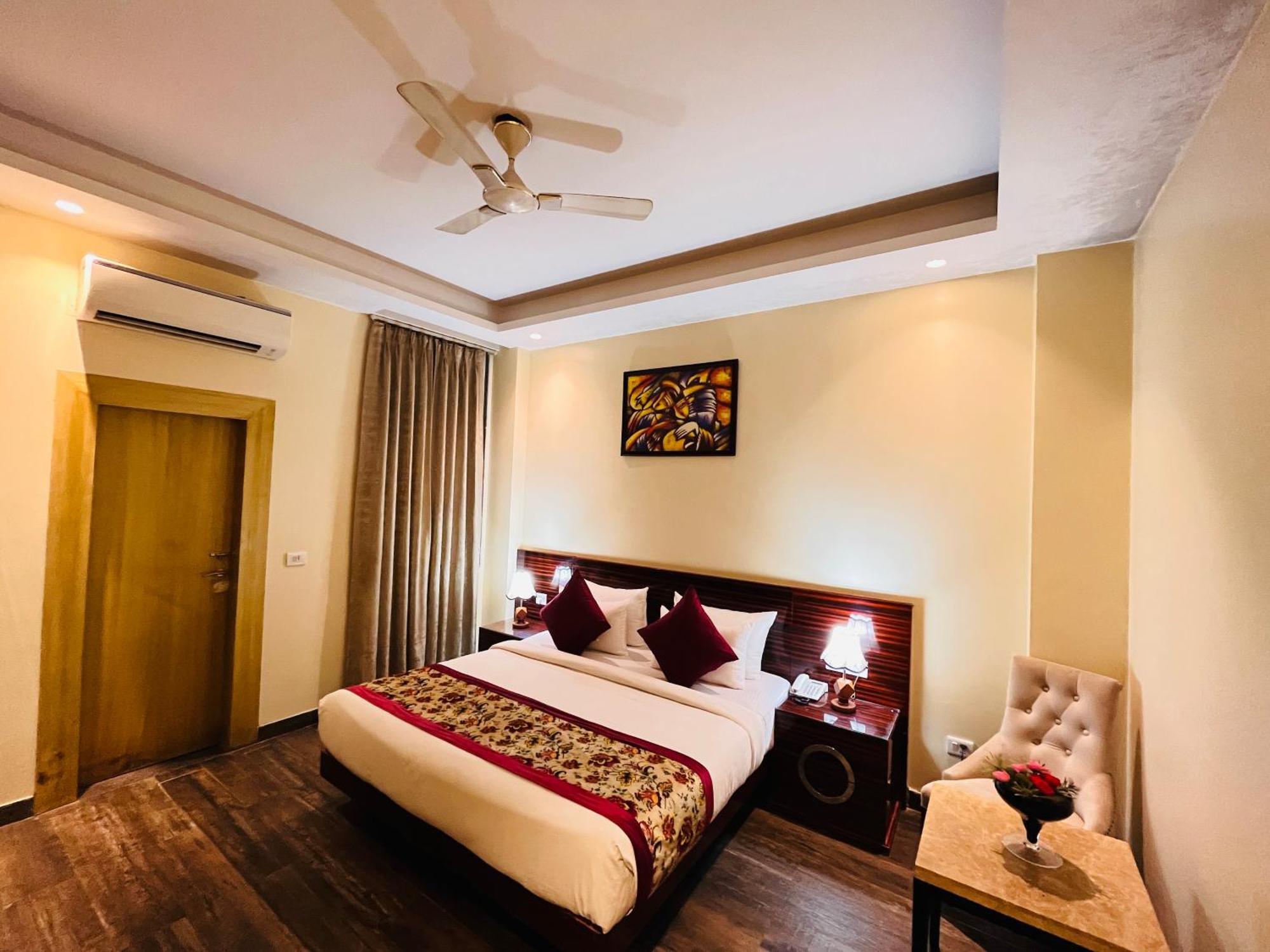 Hotel Banz Near Indira Gandhi Airport Delhi Neu-Delhi Exterior foto
