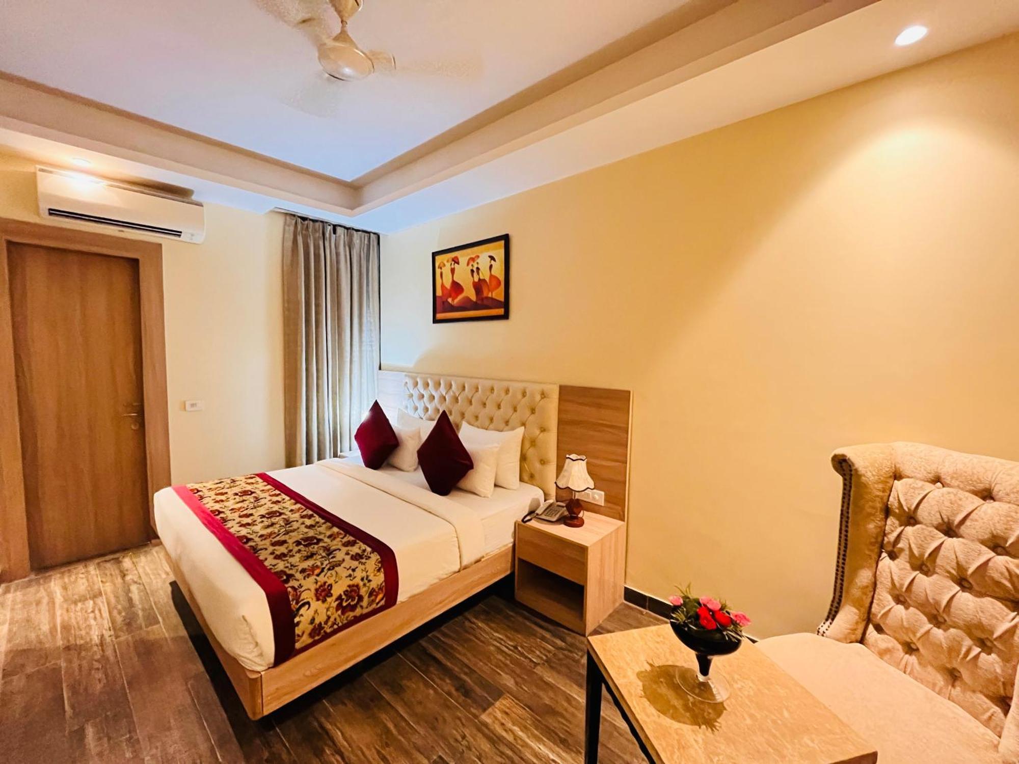 Hotel Banz Near Indira Gandhi Airport Delhi Neu-Delhi Exterior foto