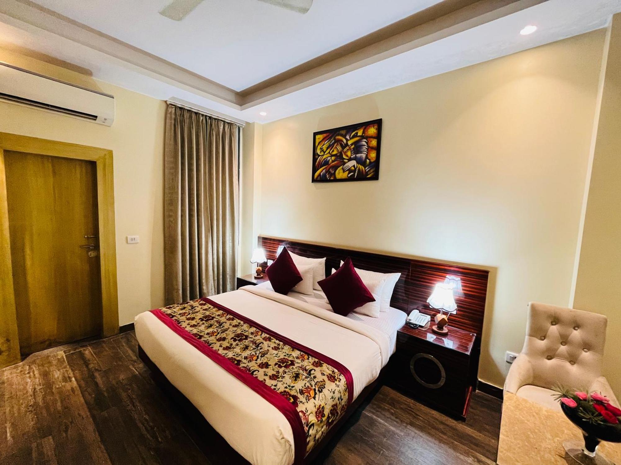 Hotel Banz Near Indira Gandhi Airport Delhi Neu-Delhi Exterior foto