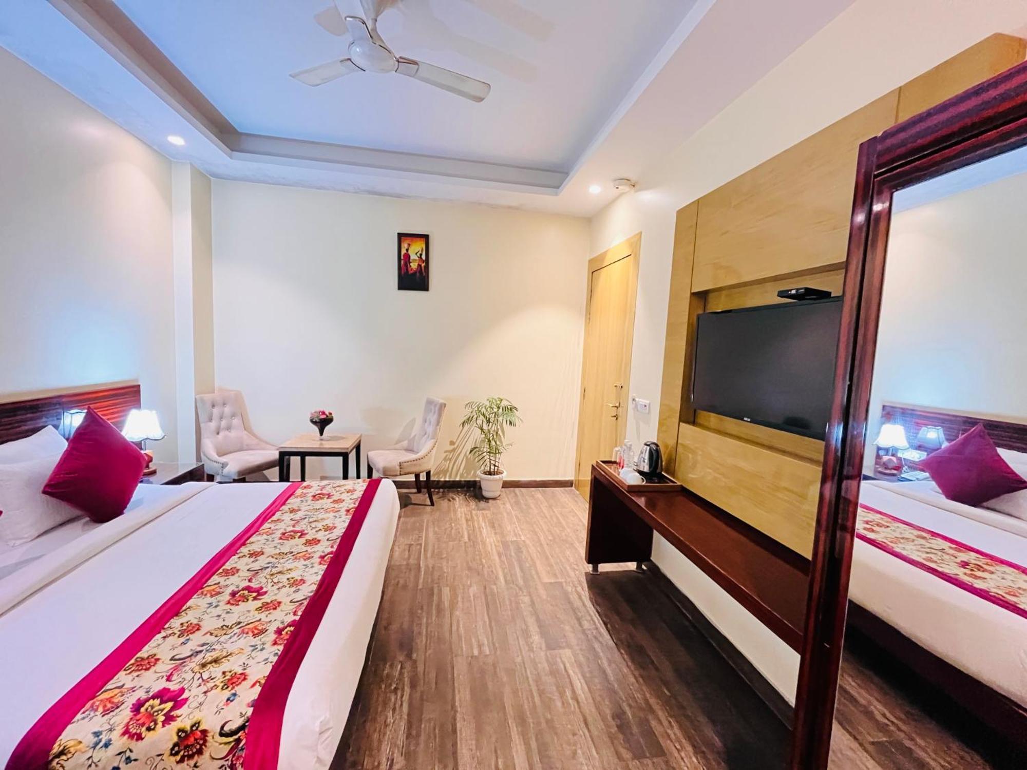 Hotel Banz Near Indira Gandhi Airport Delhi Neu-Delhi Exterior foto