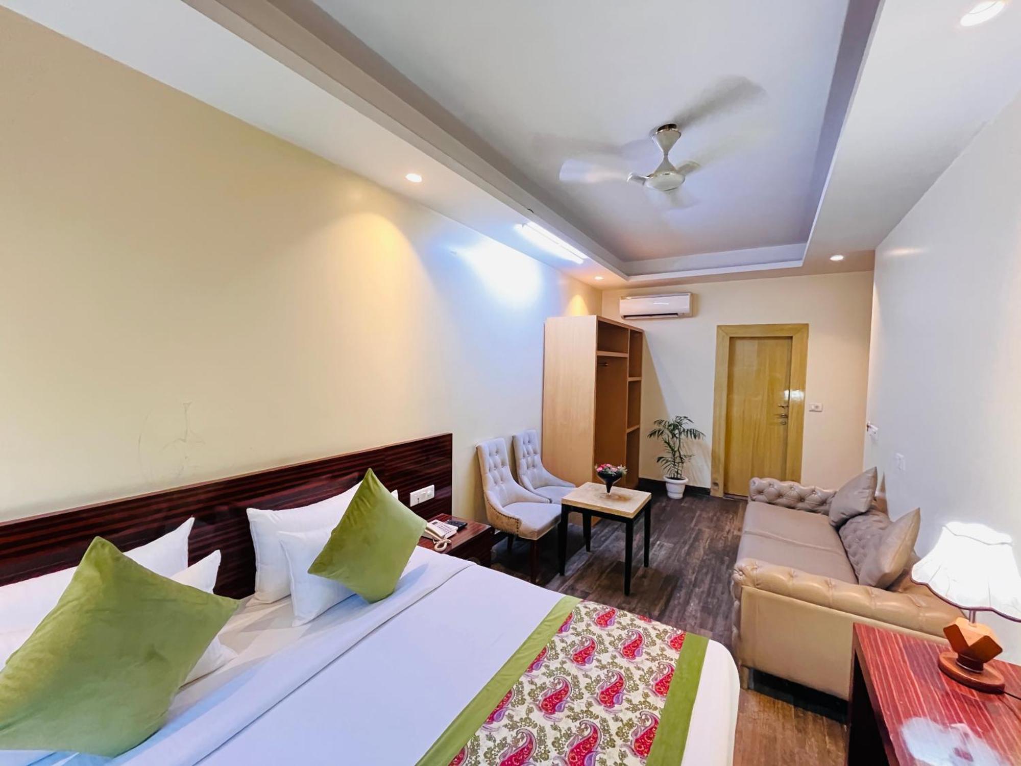 Hotel Banz Near Indira Gandhi Airport Delhi Neu-Delhi Exterior foto