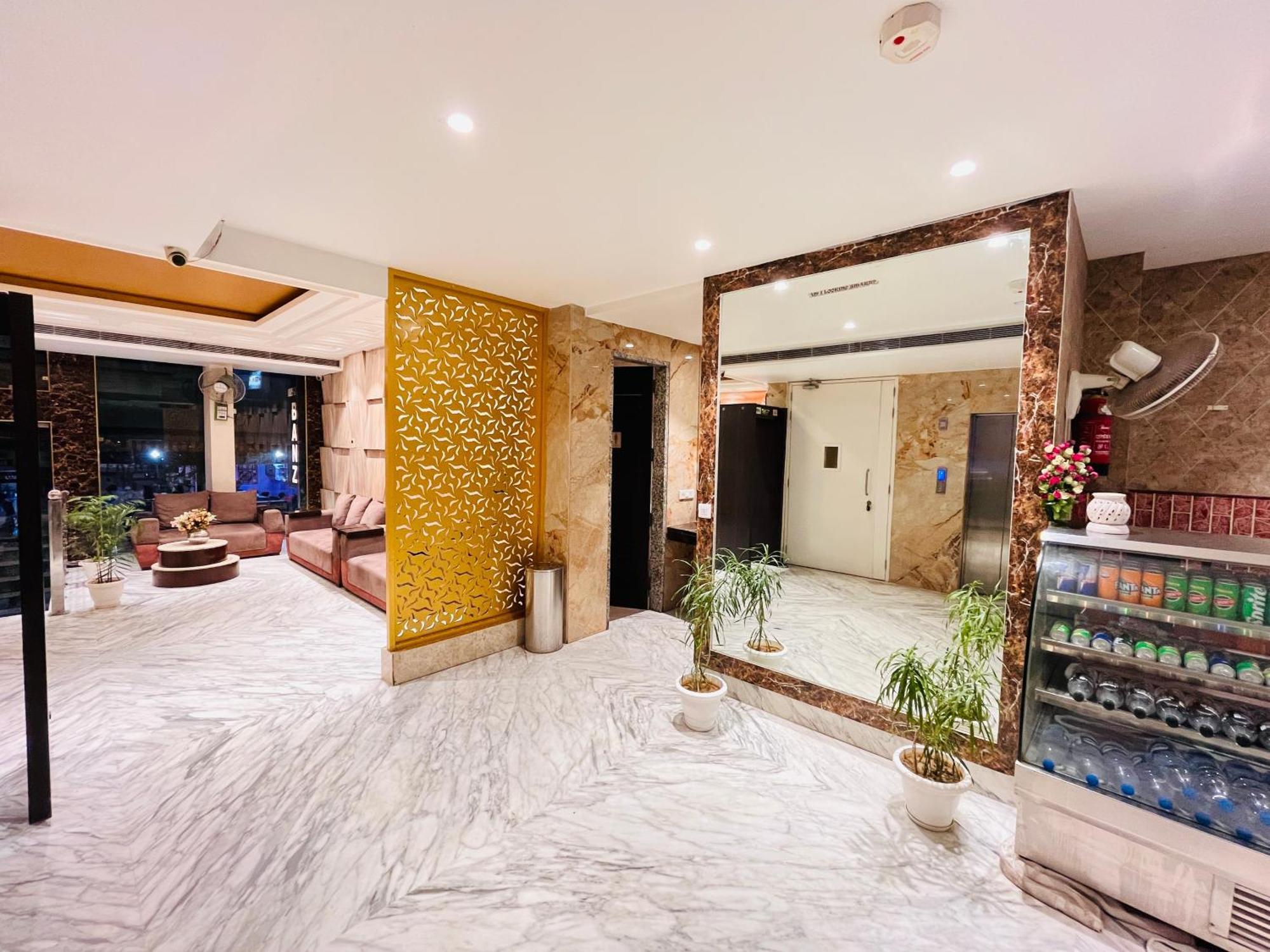 Hotel Banz Near Indira Gandhi Airport Delhi Neu-Delhi Exterior foto