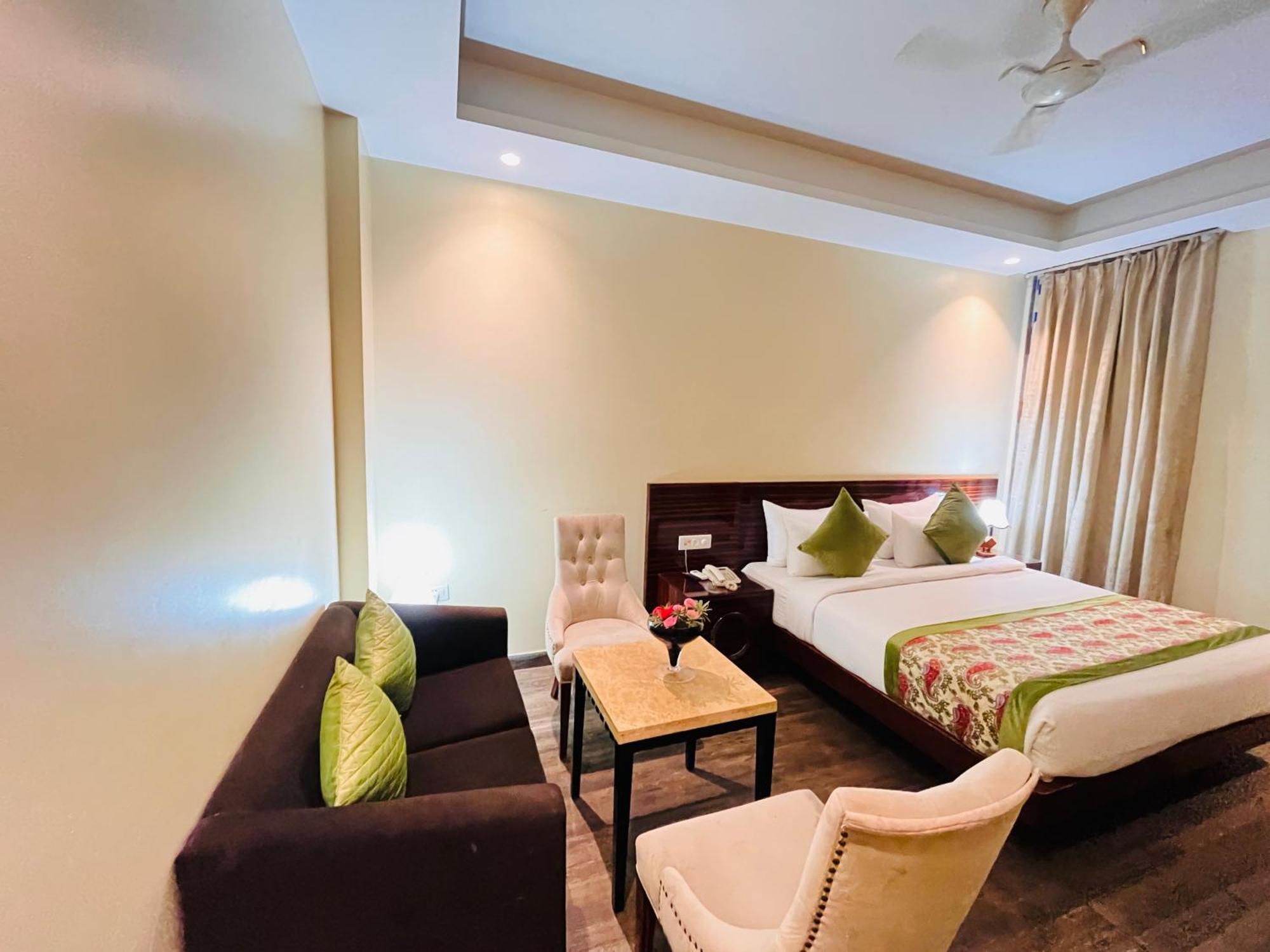 Hotel Banz Near Indira Gandhi Airport Delhi Neu-Delhi Exterior foto
