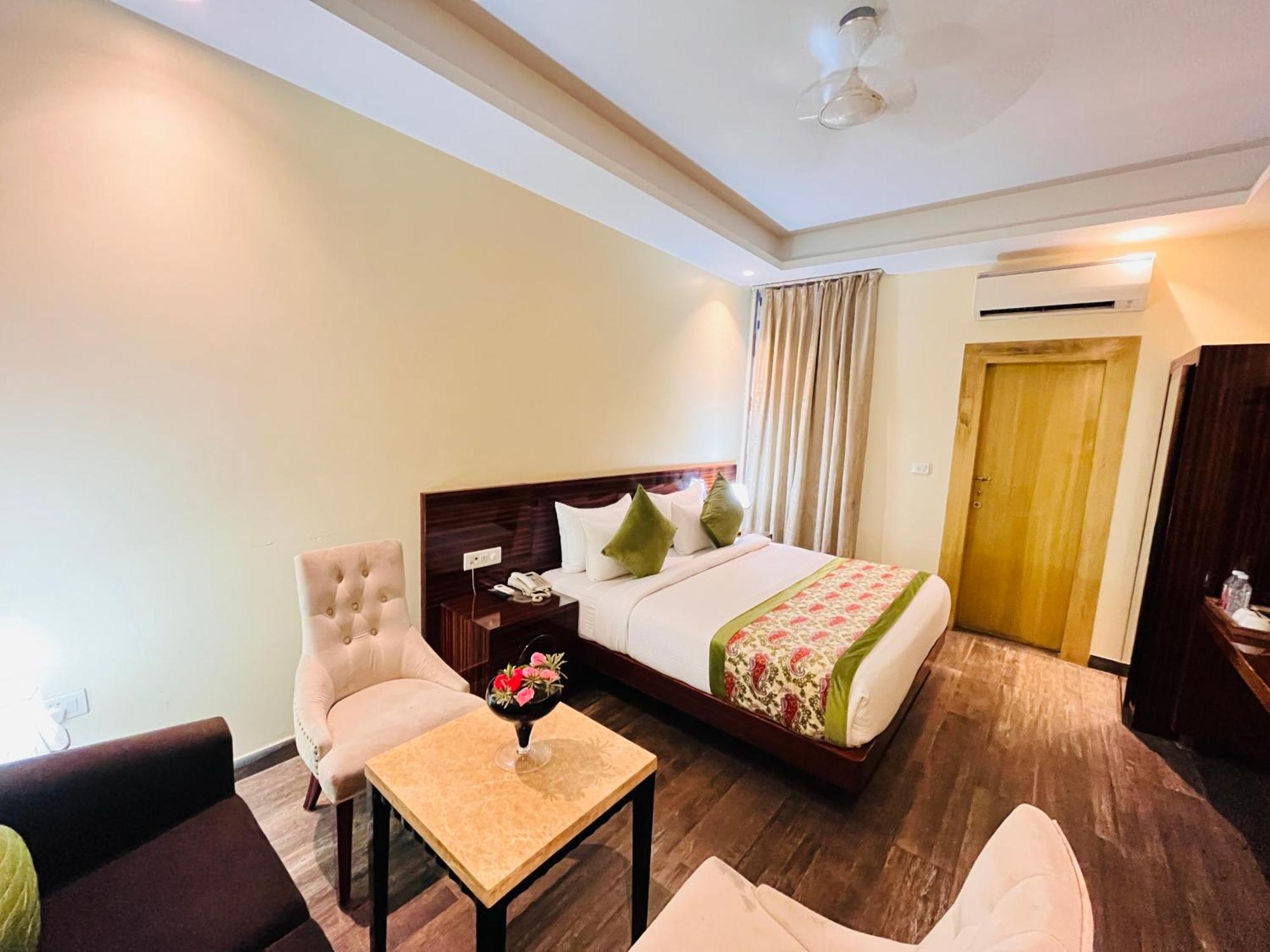 Hotel Banz Near Indira Gandhi Airport Delhi Neu-Delhi Exterior foto